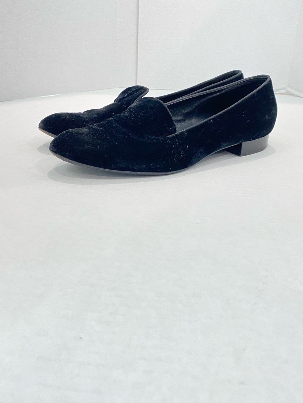 Saint Laurent Black Velvet Round-Toe Ballet Flats - Picture 5 of 5
